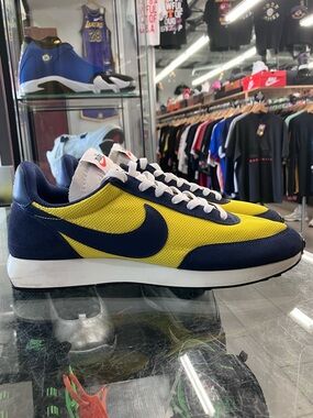 Nike Air Tailwind 79 Varsity Maize Midnight Navy Size 10.5